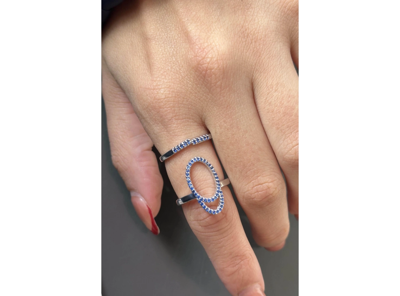 Gümüş Renk Lacivert Taş Detaylı Ayarlanabilir Çelik Yüzük