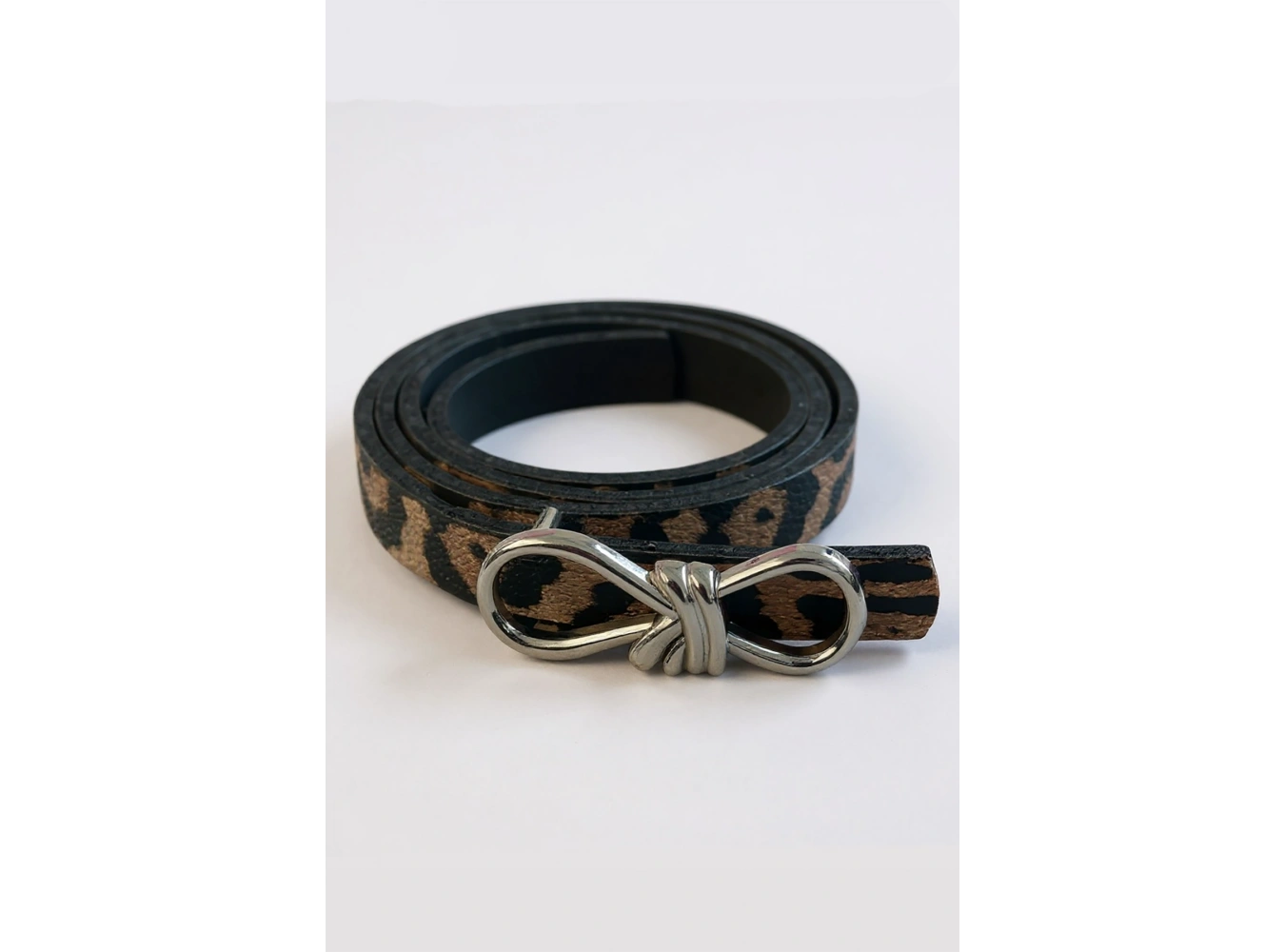 Gümüş Renk Leopar Desenli Kadın Deri Kemer