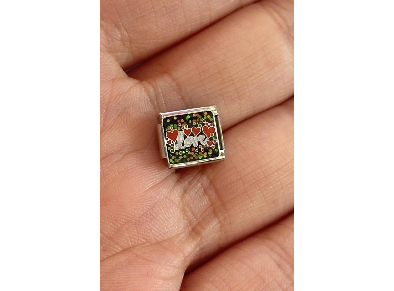 Gümüş Renk Love Yazılı Çelik Nomination Charm (Tek)