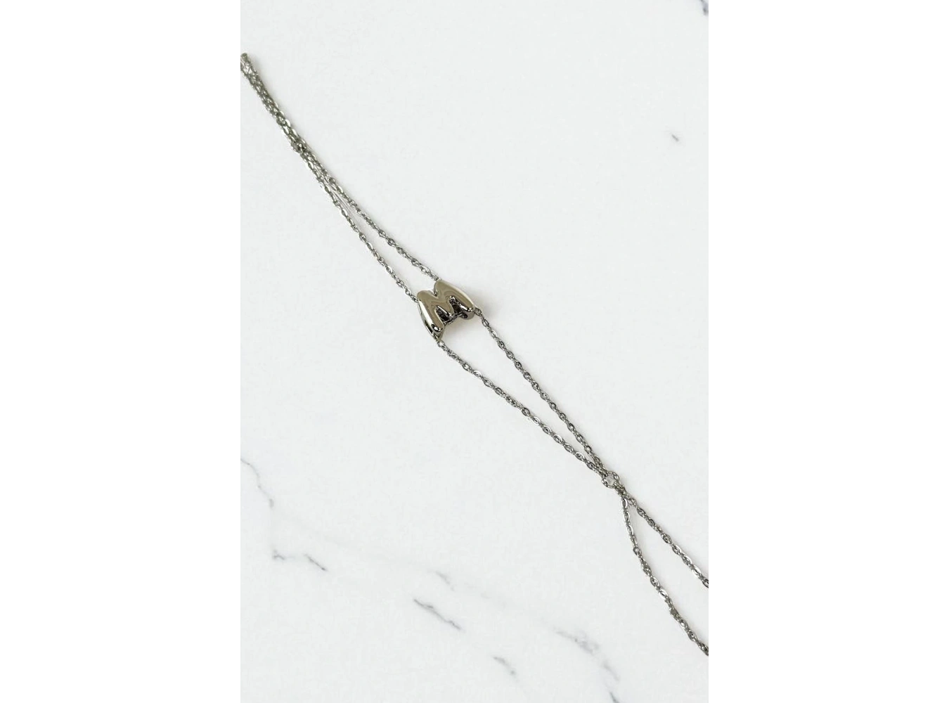 Gümüş Renk M Harf Çelik Şahmeran