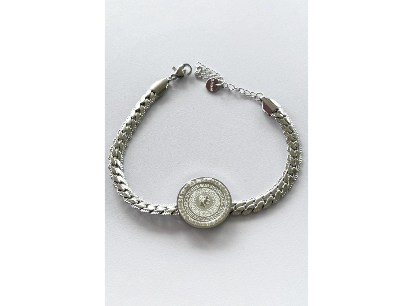 Gümüş Renk Madalyon Detaylı Çelik Bileklik