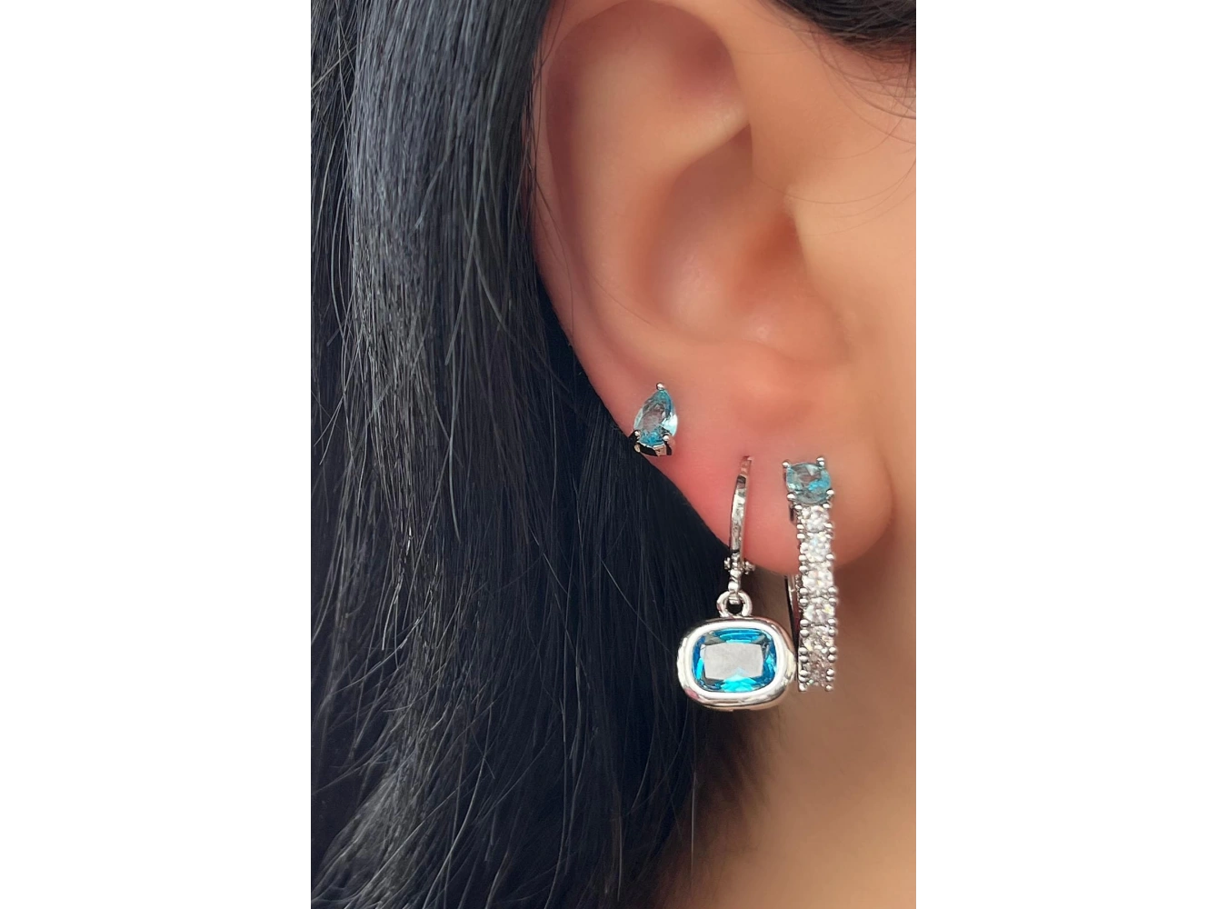 Gümüş Renk Mavi Taş Detaylı 3lü YSX Küpe Set