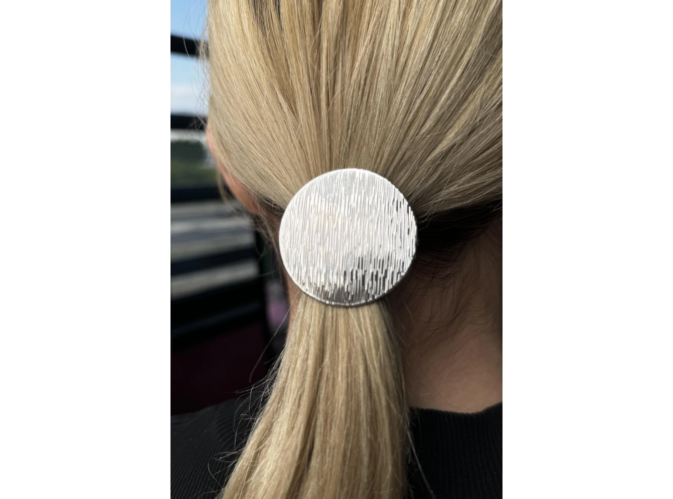 Gümüş Renk Metal Detaylı Lastik Toka