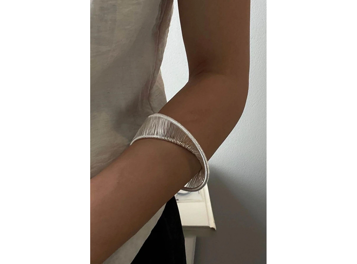 Gümüş Renk Metal Kelepçe Bileklik