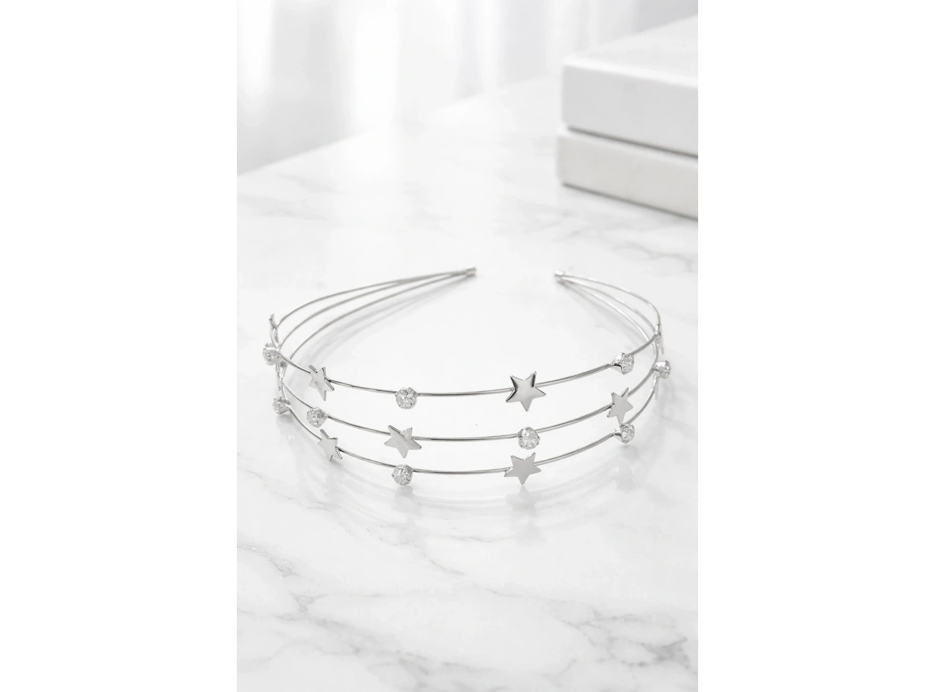 Gümüş Renk Metal Yıldız Figürlü Taş Detaylı Taç