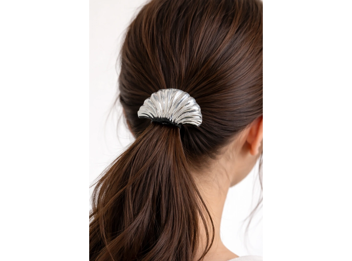 Gümüş Renk Midye Figürlü Metal Lastik Toka