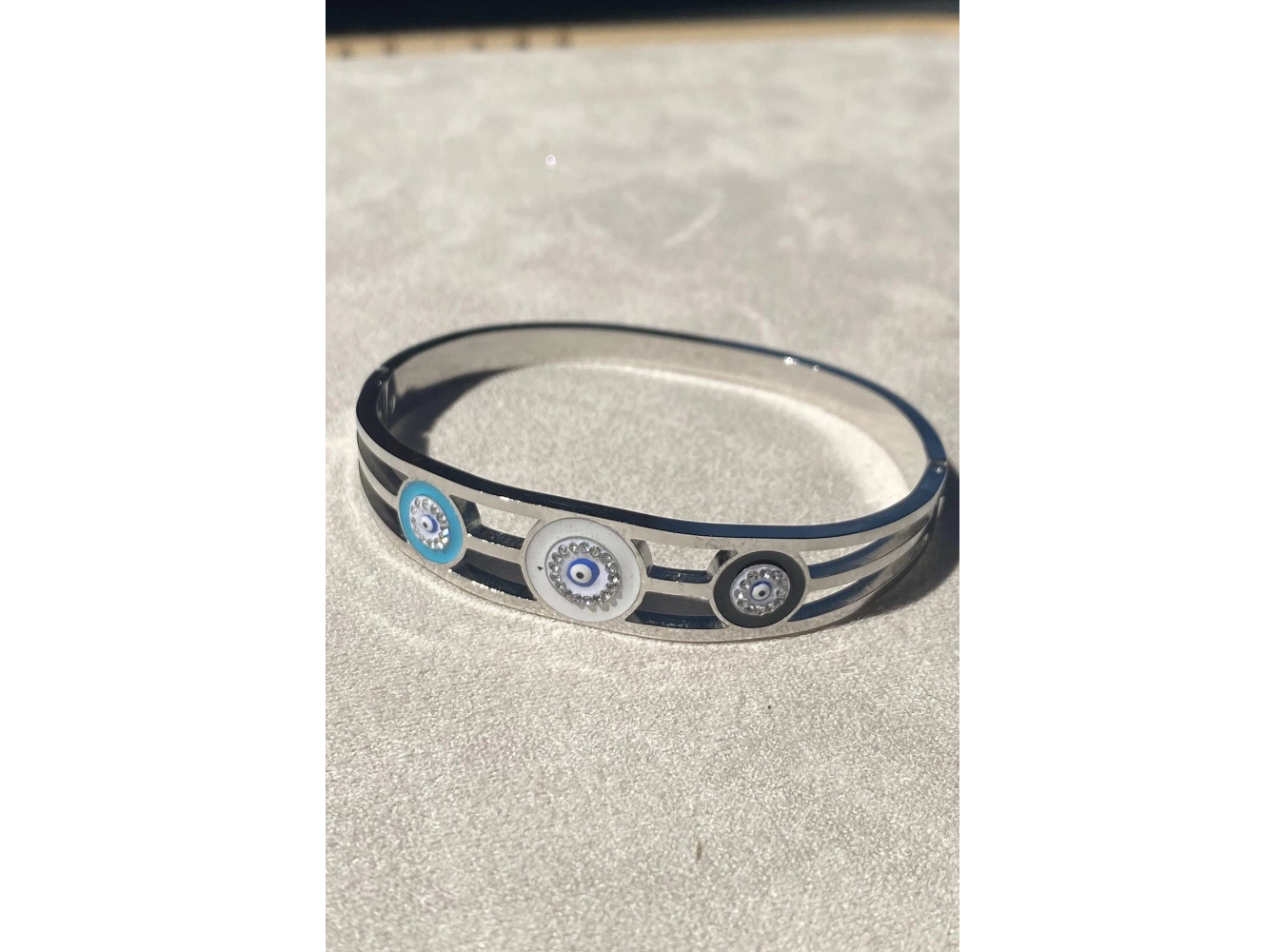 Gümüş Renk Nazar Boncuğu Figürlü Çelik Kelepçe Bileklik