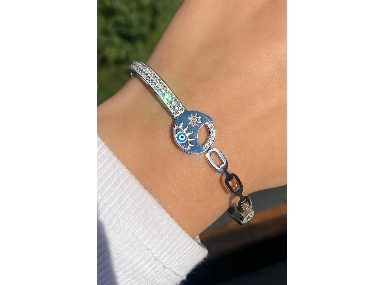 Gümüş Renk Nazar Boncuk Figürlü Taş Detaylı Çelik Kelepçe Bileklik