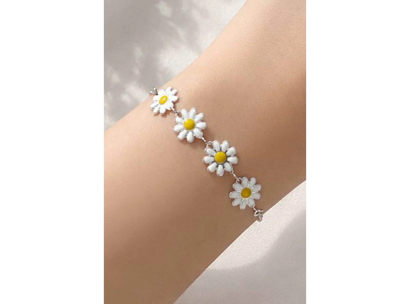 Gümüş  Renk Papatya   Figürlü Bileklik
