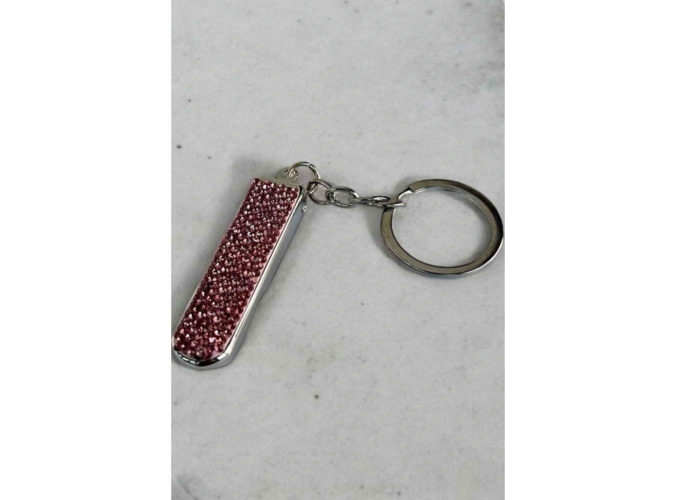 Gümüş Renk Pembe Taş Detaylı Tırnak Makaslı Anahtarlık