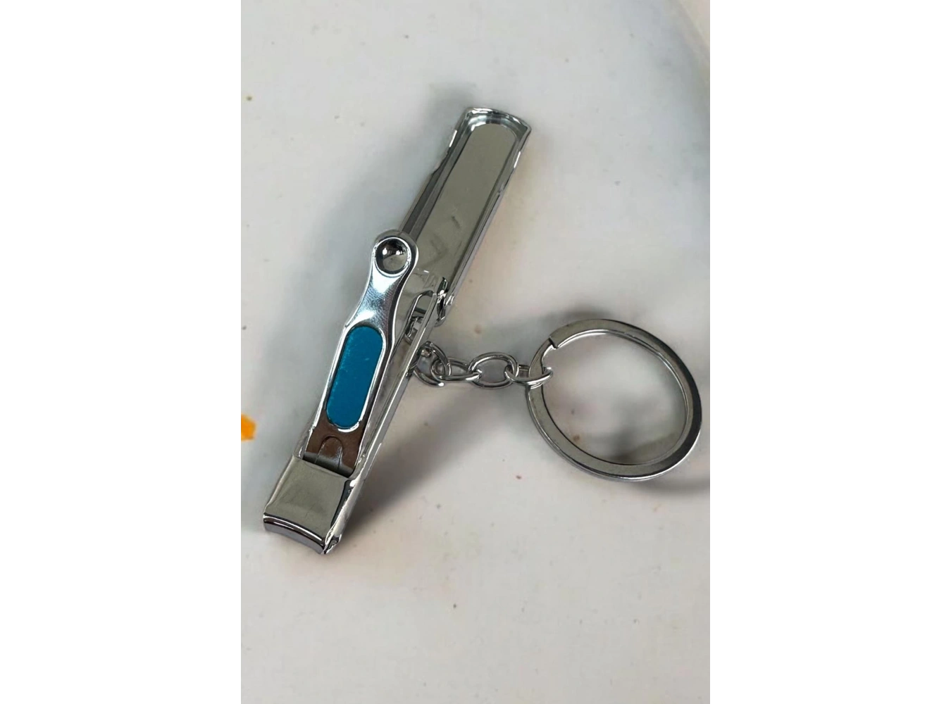 Gümüş Renk Pembe Taş Detaylı Tırnak Makaslı Anahtarlık