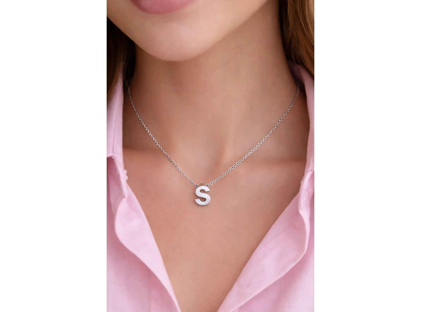 Gümüş Renk S Harf Çelik Kolye