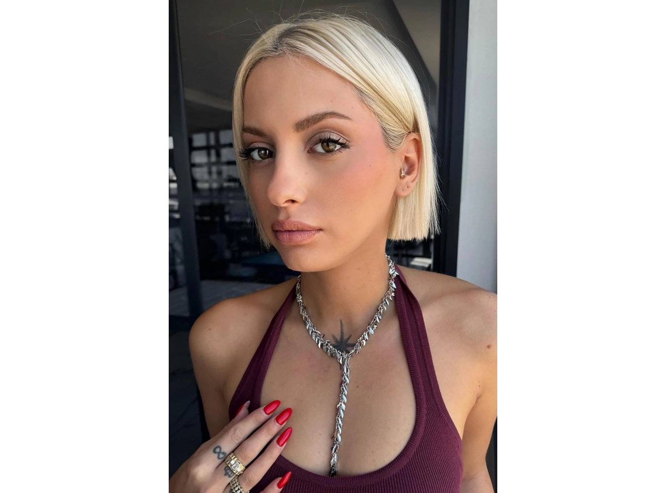 Gümüş Renk Saçaklı Çelik Y Kolye