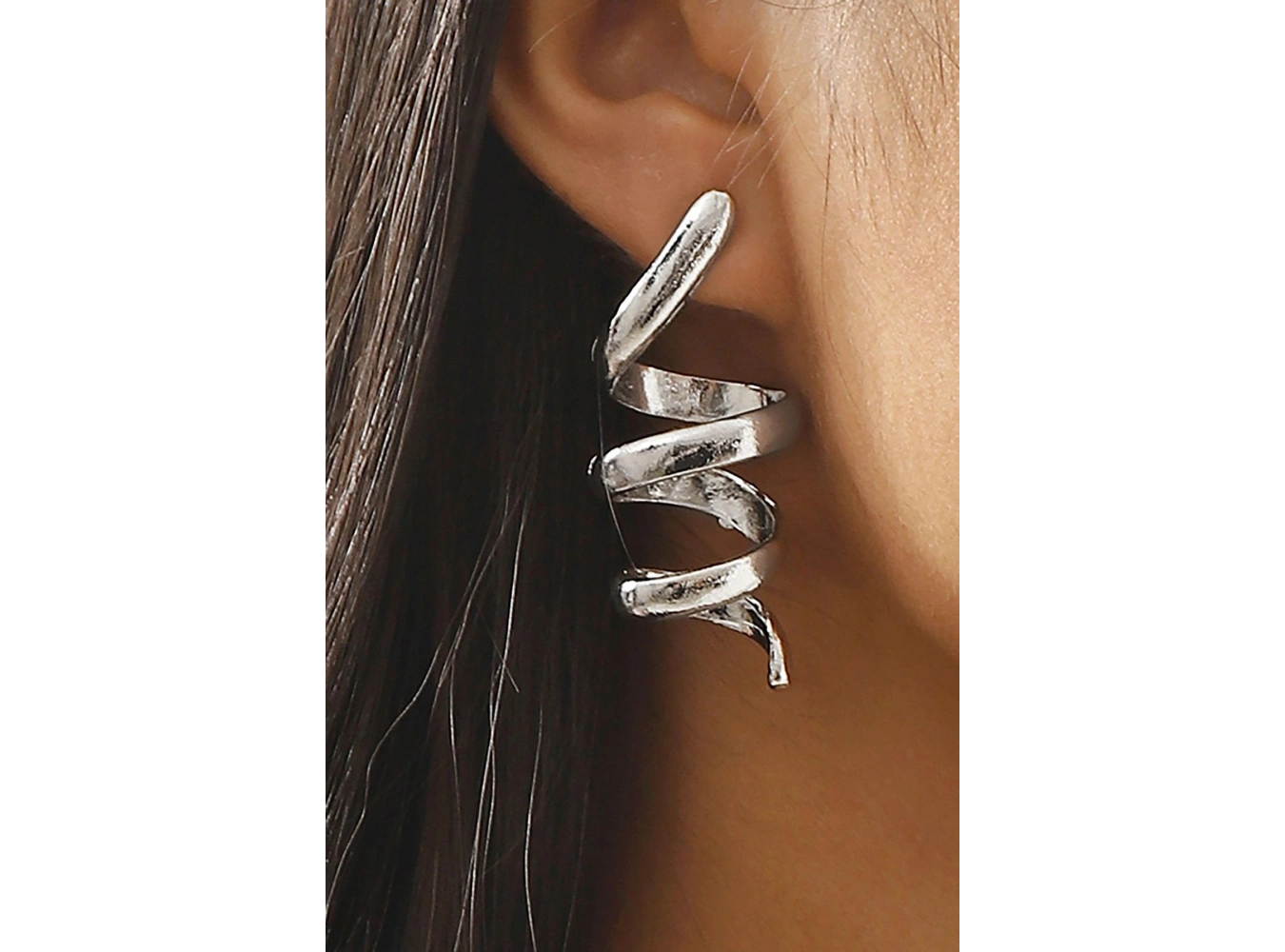 Gümüş Renk Sarmal Çelik Küpe (Çift)