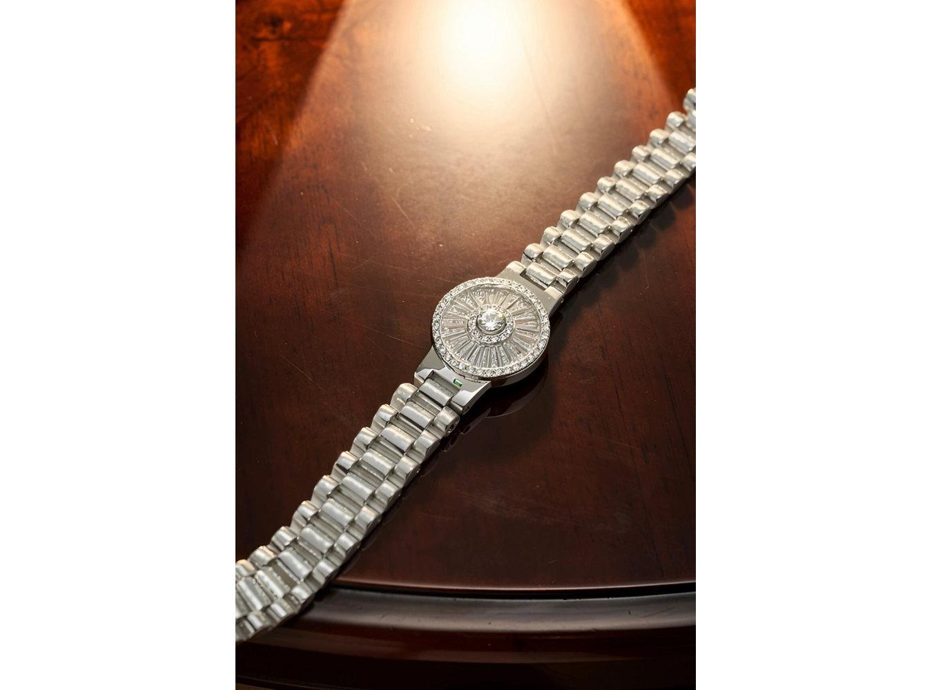 Gümüş Renk Taş Detaylı 14K Altın Kaplama CM Zincir Bileklik