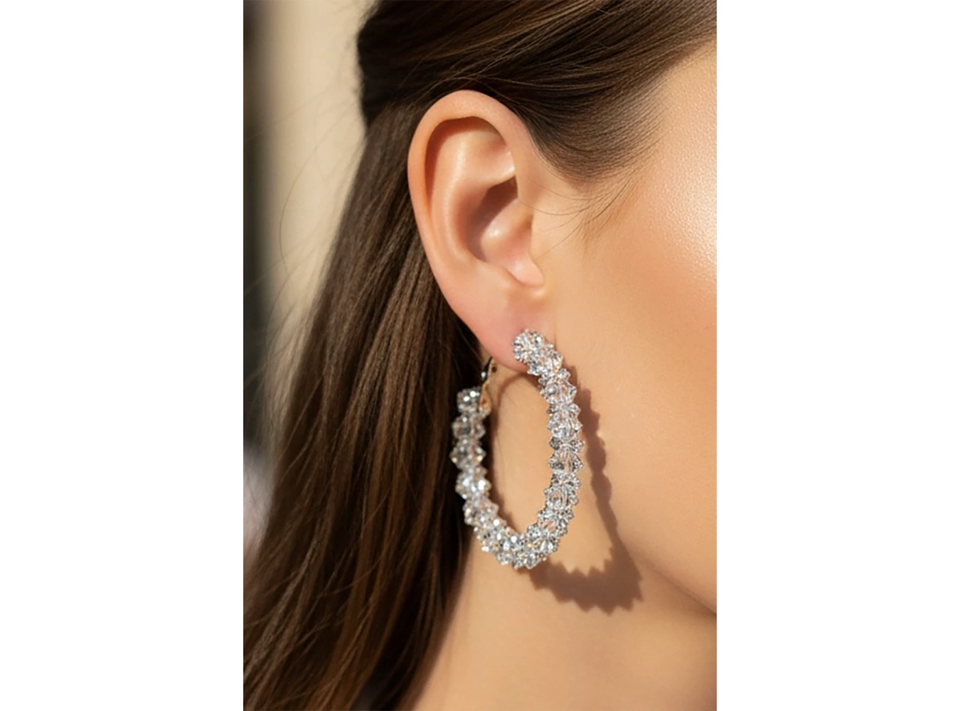 Gümüş Renk Taş Detaylı 14k Altın Kaplama Halka Küpe (Çift)