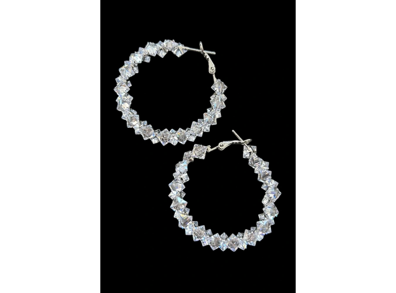 Gümüş Renk Taş Detaylı 14k Altın Kaplama Halka Küpe (Çift)