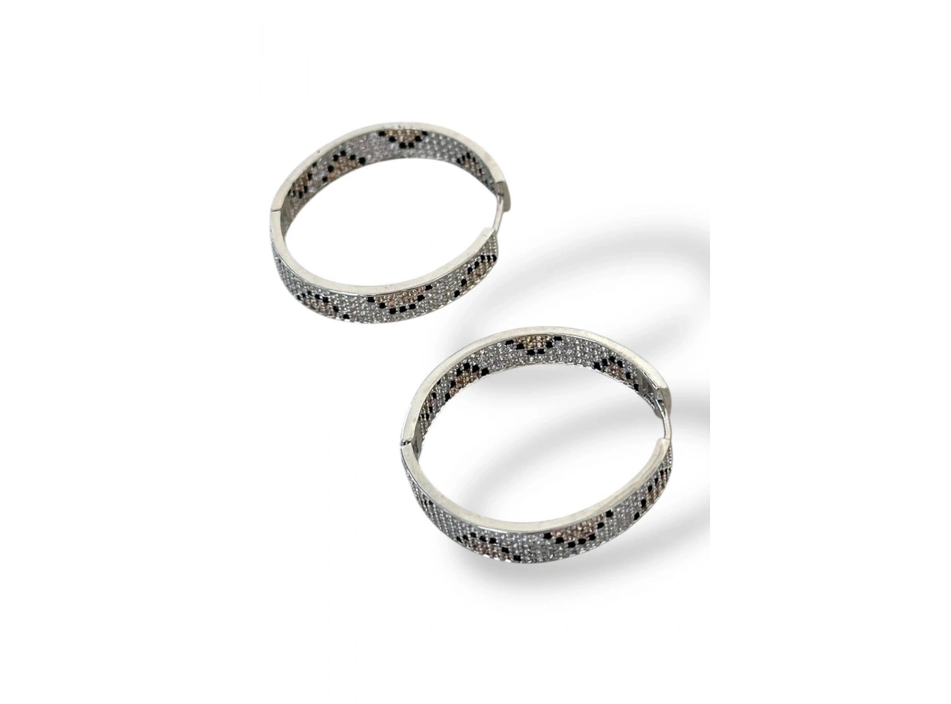 Gümüş Renk Taş Detaylı 14K Altın Kaplama TX Halka Küpe (Çift)