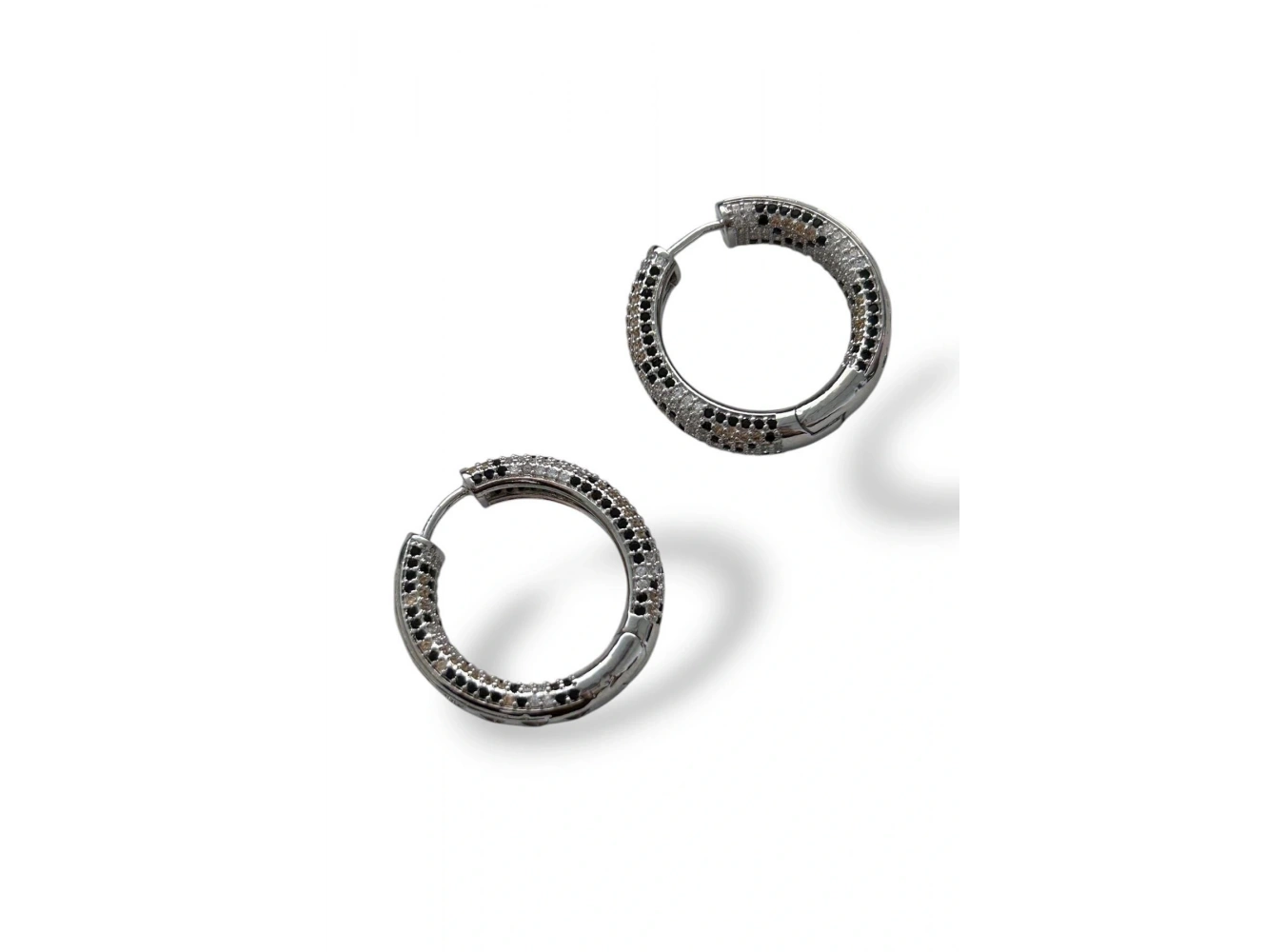 Gümüş Renk Taş Detaylı 14K Altın Kaplama TX Halka Küpe (Çift)