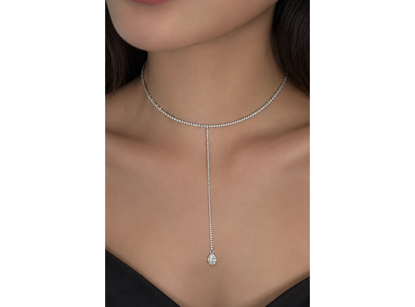 Gümüş Renk Taş Detaylı 14K Altın Kaplama Vip Choker Kolye