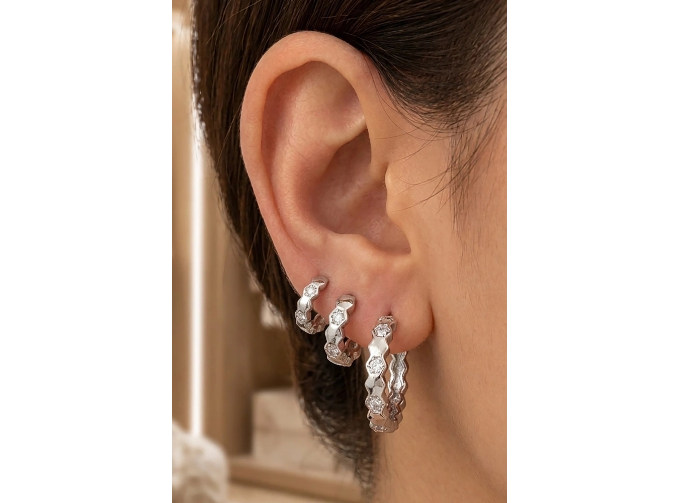 Gümüş Renk Taş Detaylı 3lü YSX Küpe Set