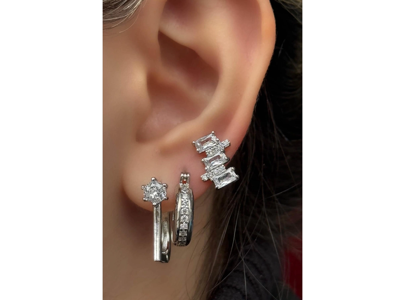 Gümüş Renk Taş Detaylı 3lü YSX Küpe Set