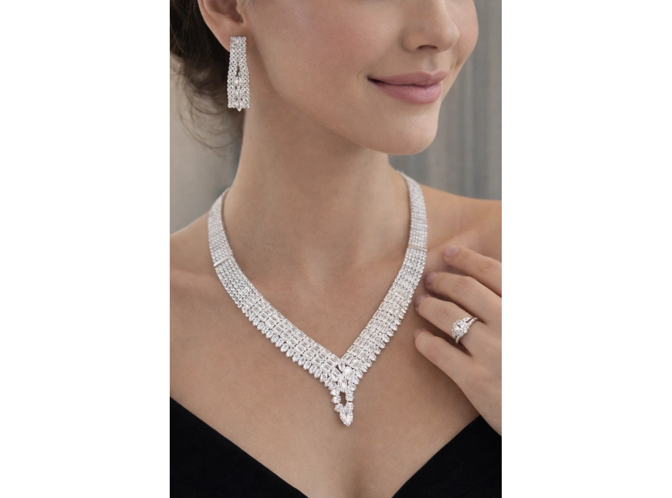 Gümüş Renk Taş Detaylı 4lü Abiye Set