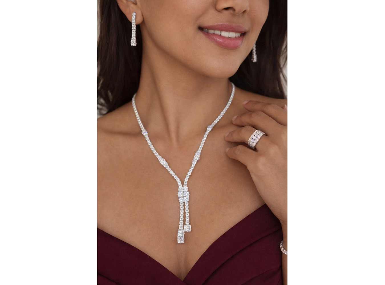 Gümüş Renk Taş Detaylı 4lü Abiye Set