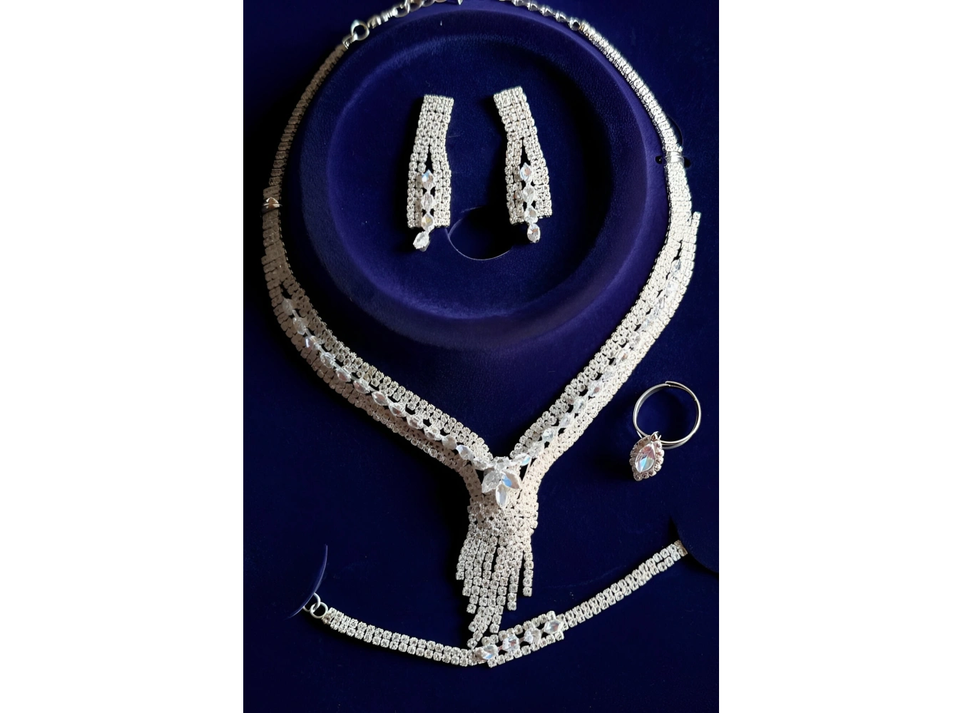 Gümüş Renk Taş Detaylı 4lü Abiye Set