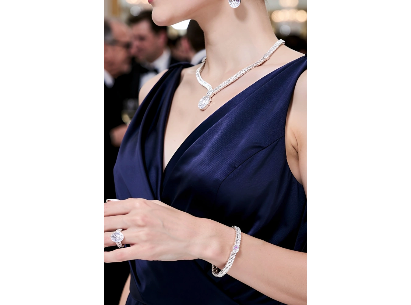 Gümüş Renk Taş Detaylı 4lü Abiye Set