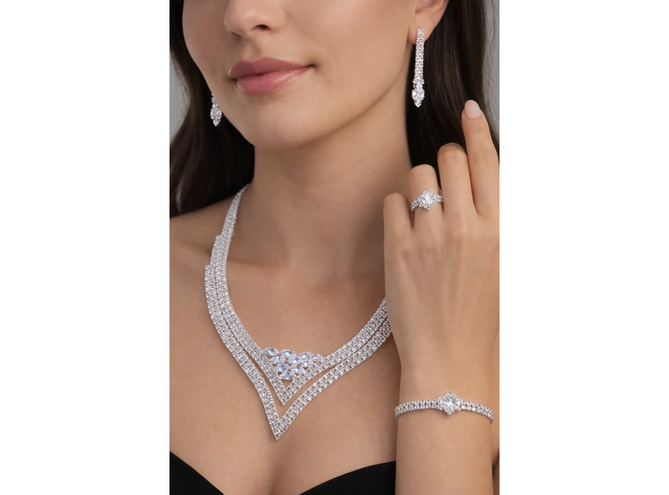 Gümüş Renk Taş Detaylı 4lü Abiye Set