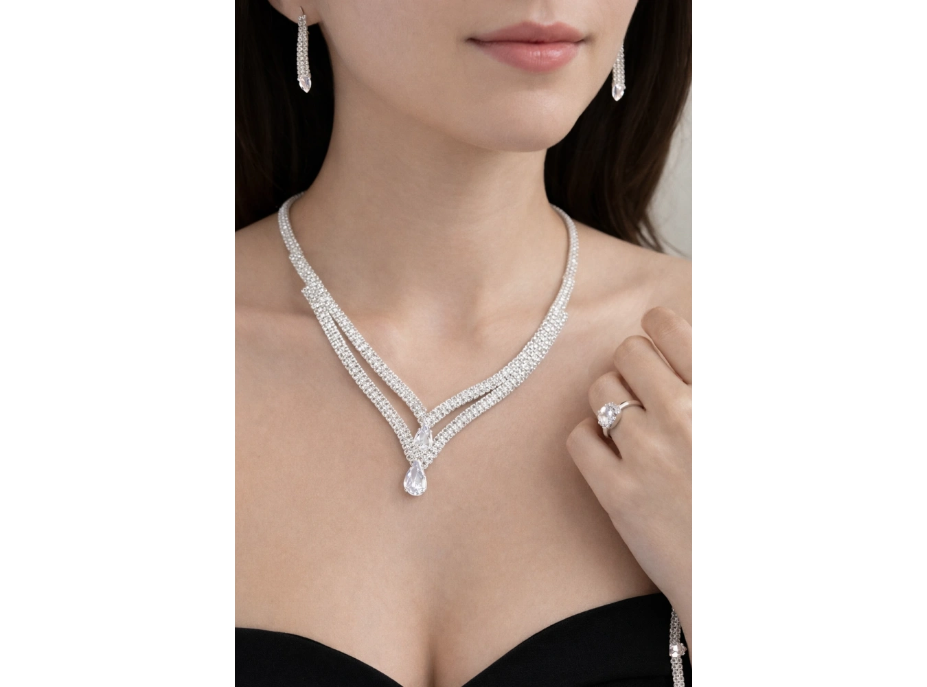 Gümüş Renk Taş Detaylı 4lü Abiye Set