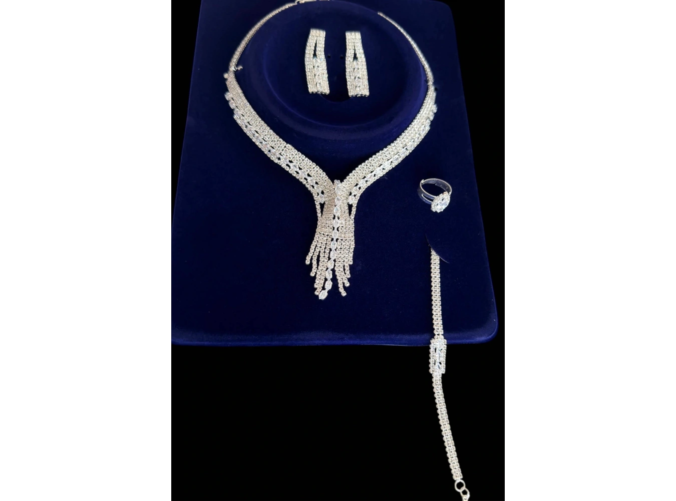 Gümüş Renk Taş Detaylı 4lü Abiye Set