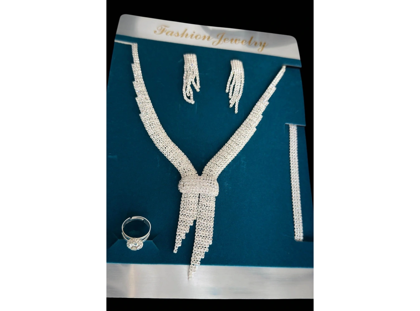 Gümüş Renk Taş Detaylı 4lü Abiye Set