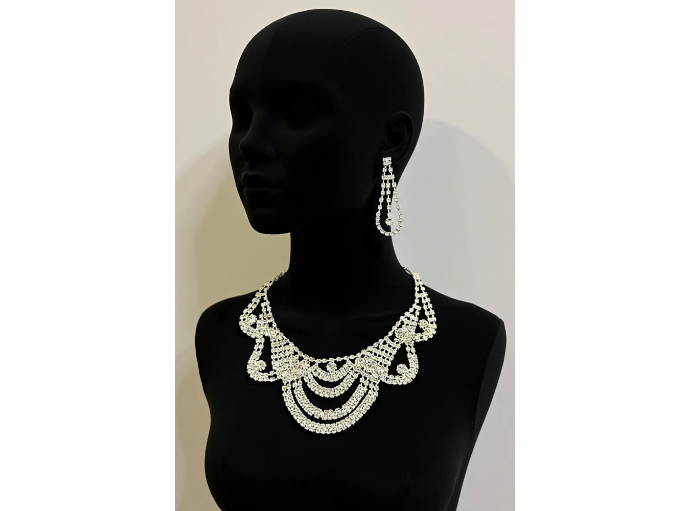 Gümüş Renk Taş Detaylı Abiye Set