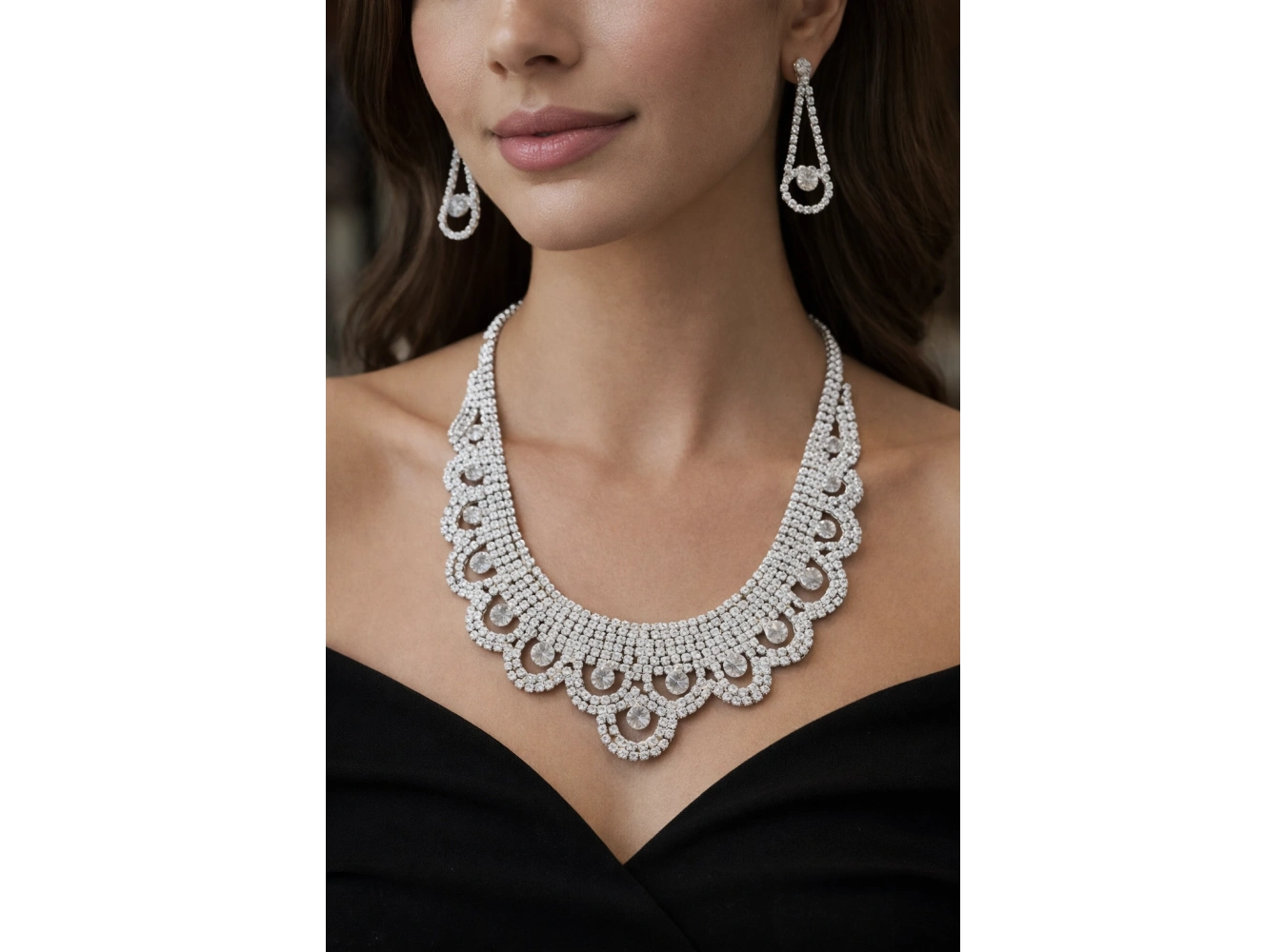 Gümüş Renk Taş Detaylı Abiye Set