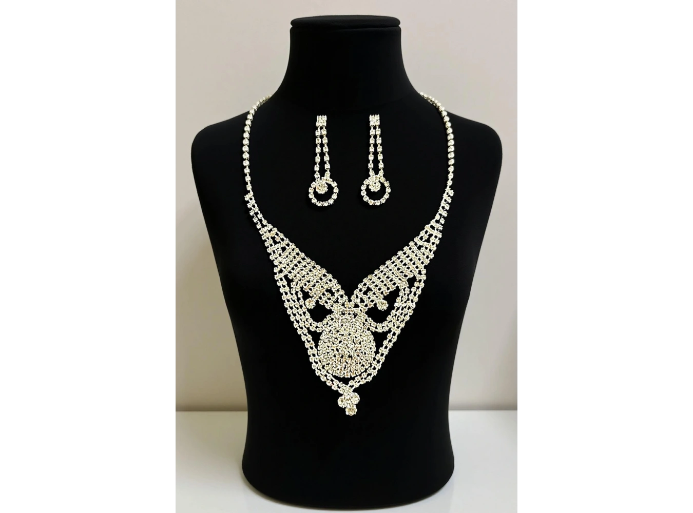 Gümüş Renk Taş Detaylı Abiye Set