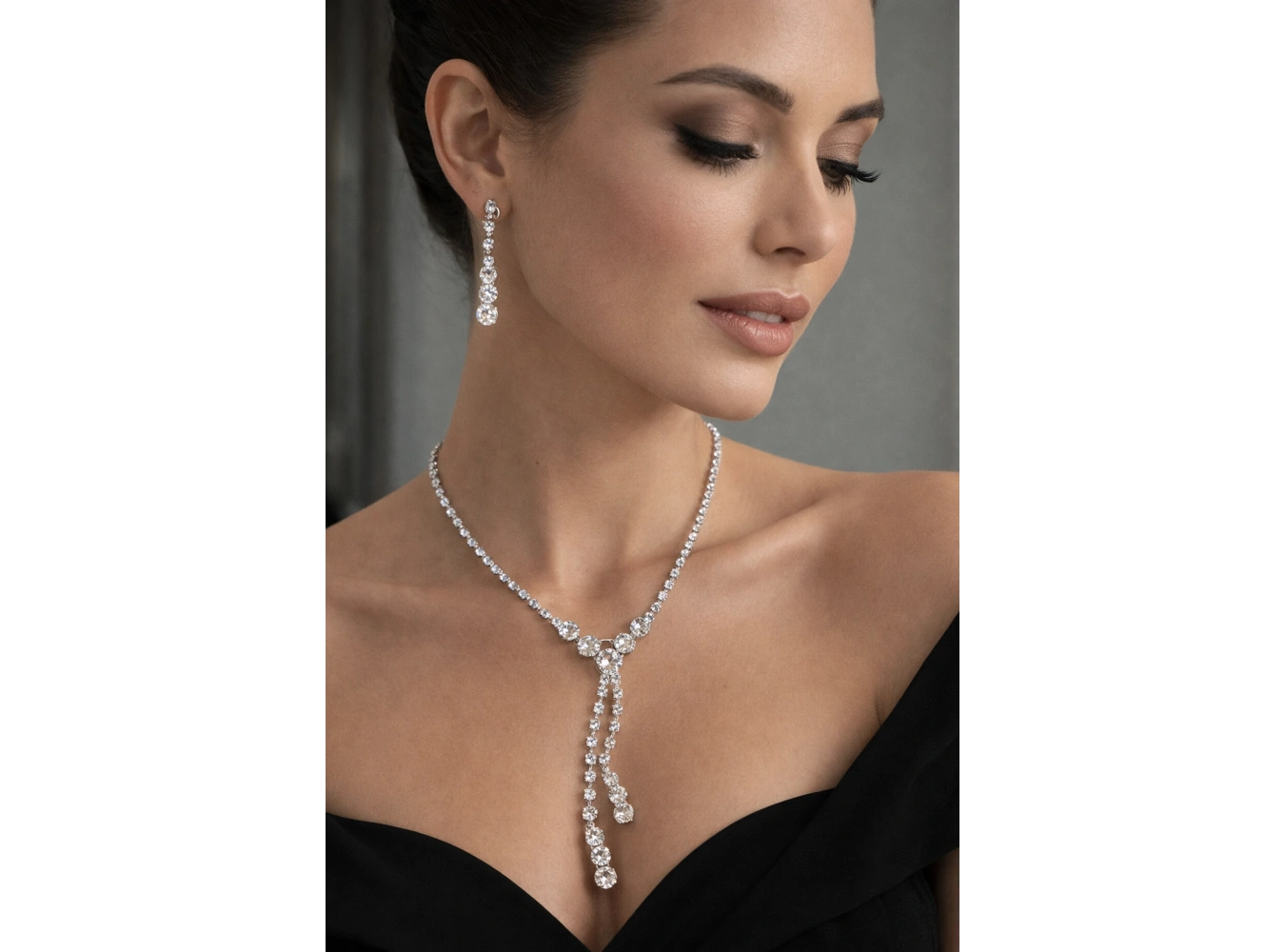 Gümüş Renk Taş Detaylı Abiye Set