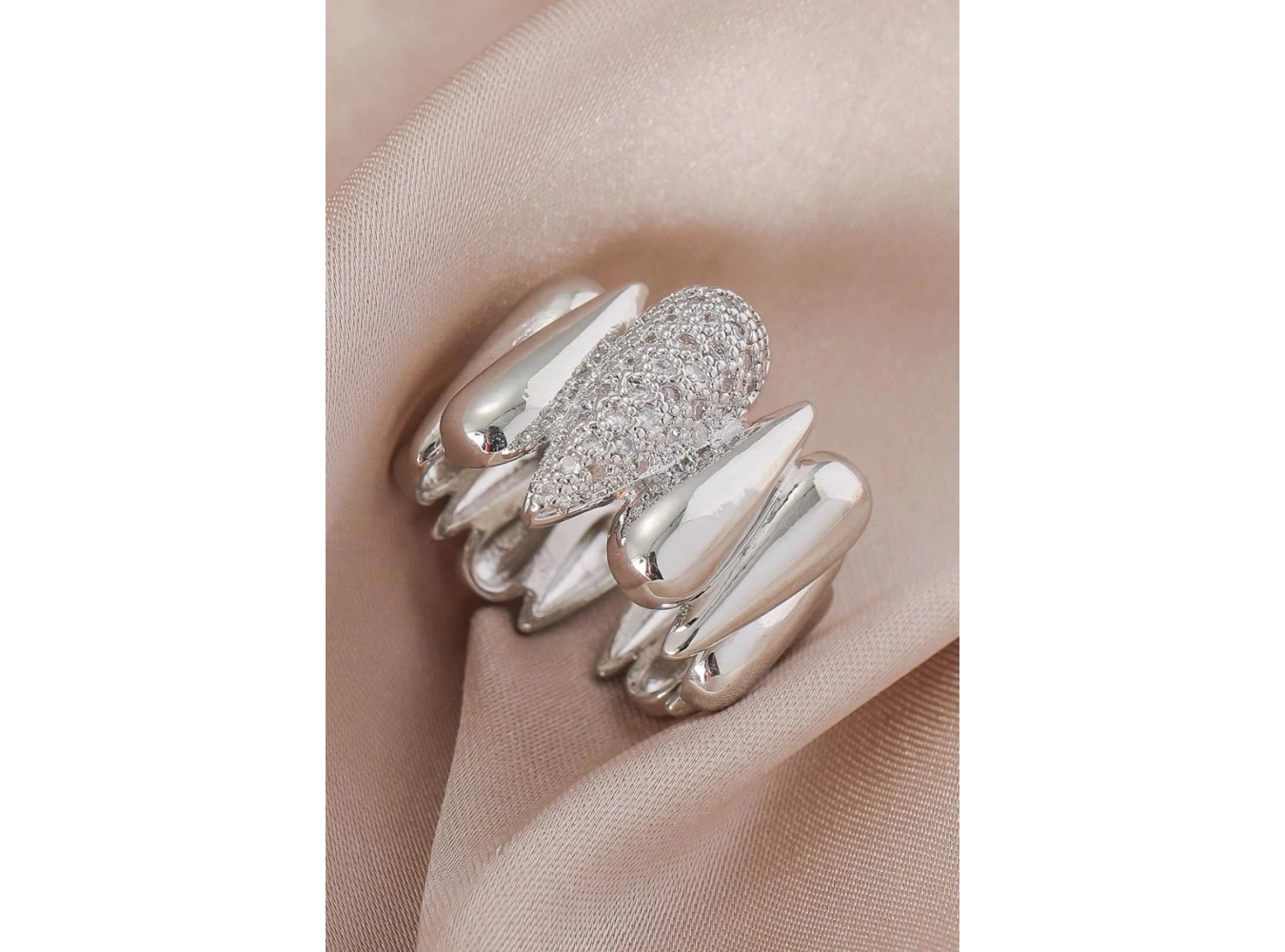 Gümüş Renk Taş Detaylı Ayarlanabilir Çelik Yüzük