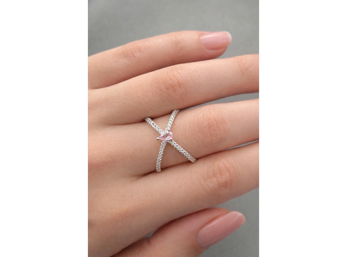 Gümüş Renk Taş Detaylı Ayarlanabilir Yüzük