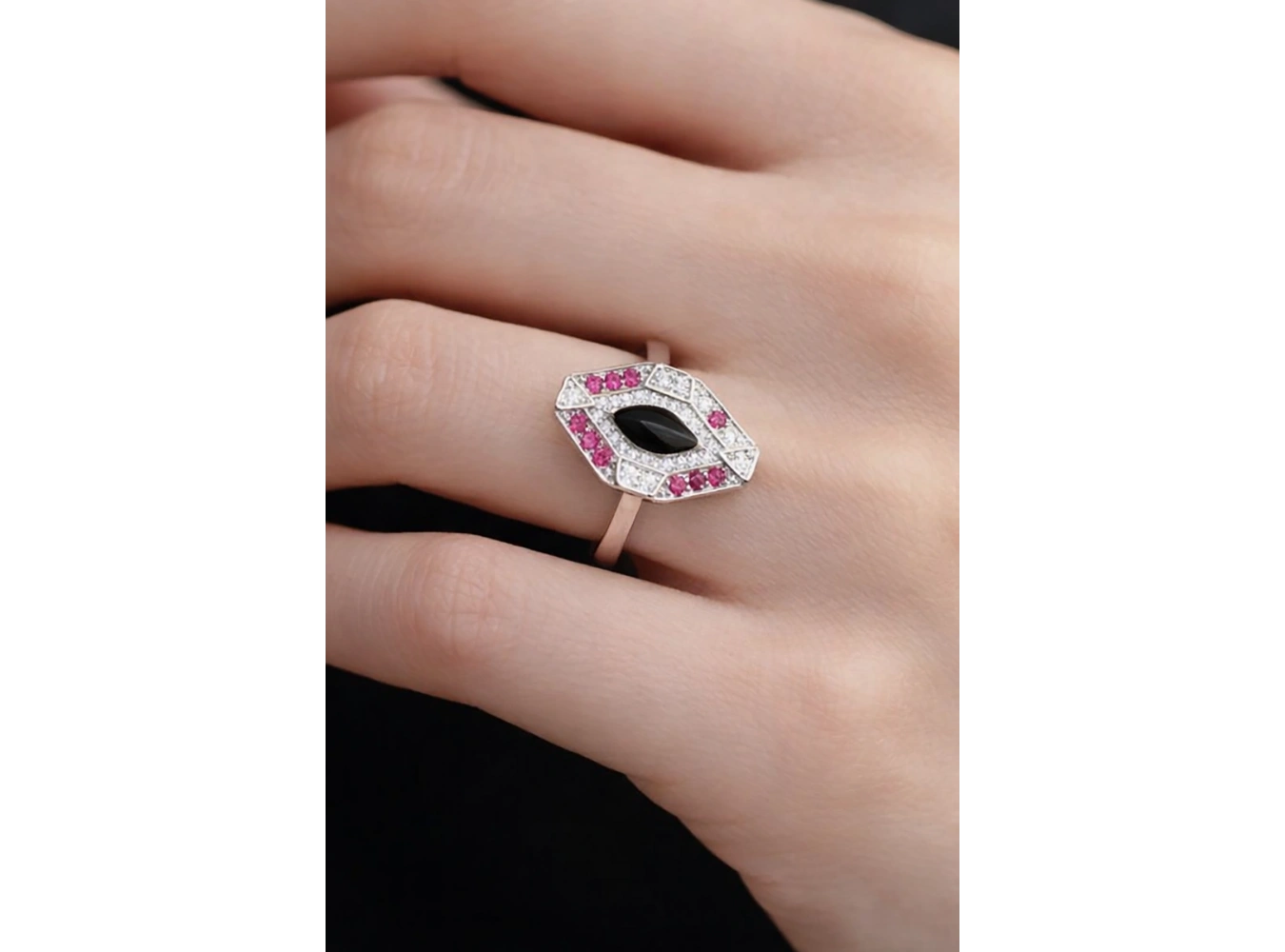 Gümüş Renk Taş Detaylı Ayarlanabilir Yüzük