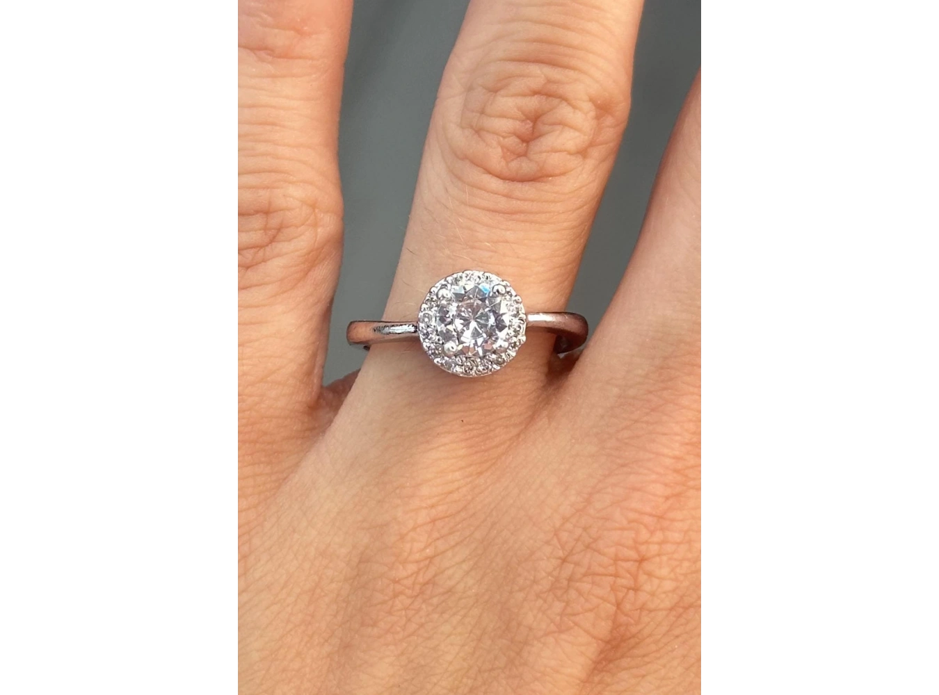 Gümüş Renk Taş Detaylı Ayarlanabilir Yüzük