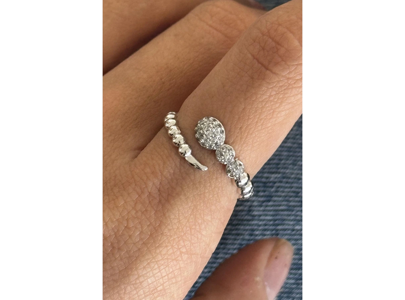 Gümüş Renk Taş Detaylı Ayarlanabilir Yüzük