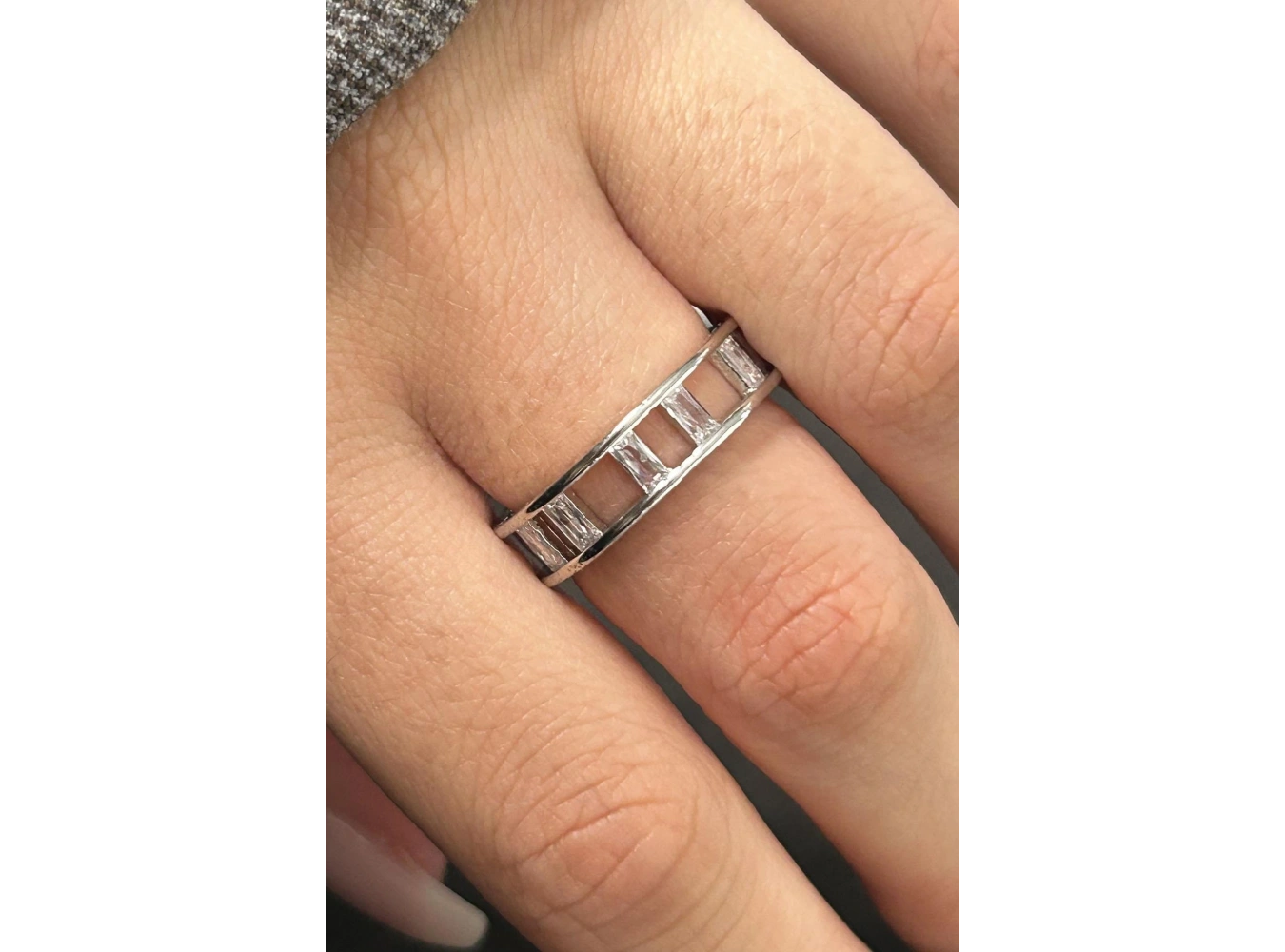 Gümüş Renk Taş Detaylı Ayarlanabilir Yüzük