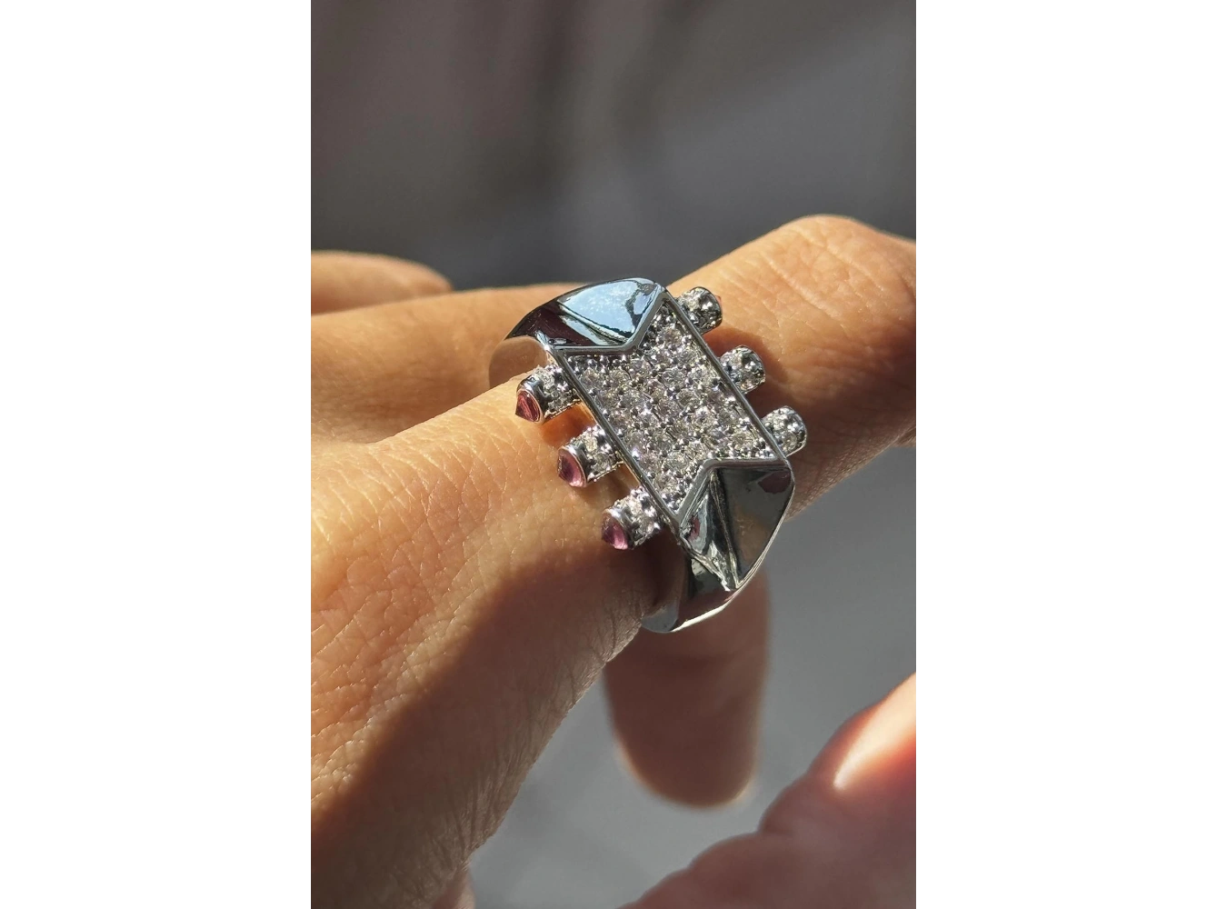 Gümüş Renk Taş Detaylı Ayarlanabilir Yüzük