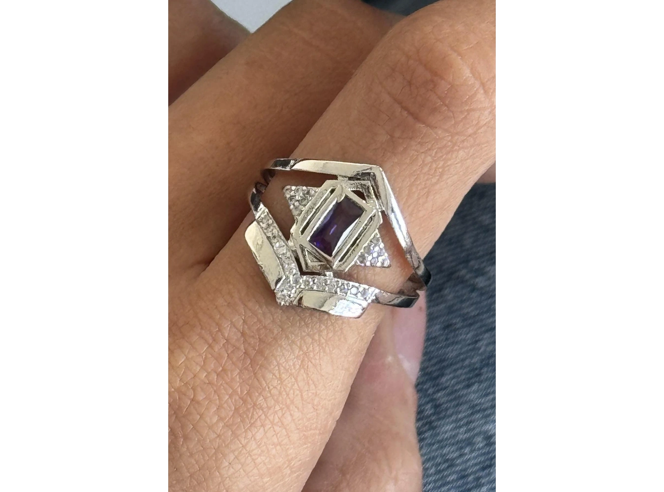 Gümüş Renk Taş Detaylı Ayarlanabilir Yüzük