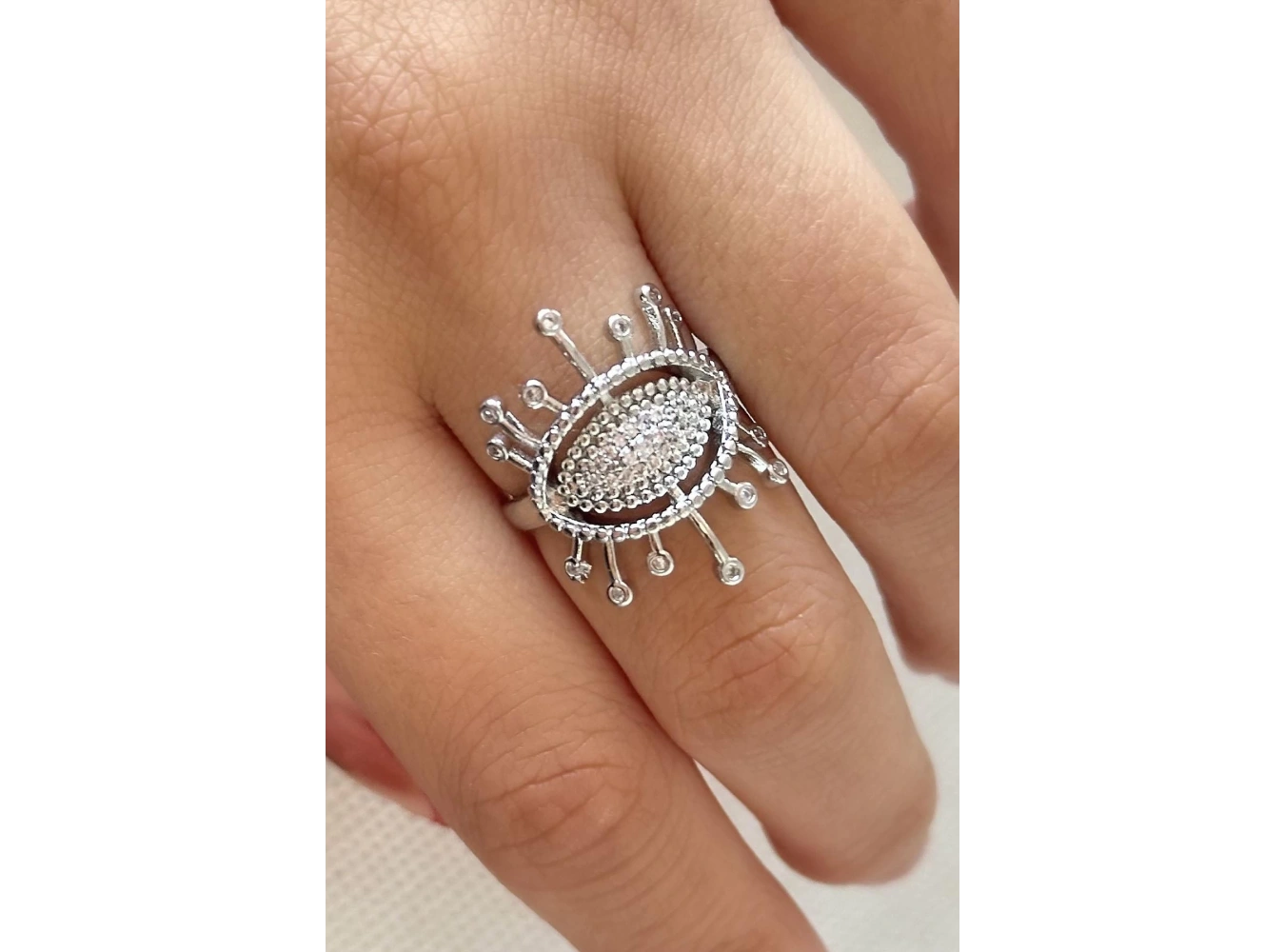 Gümüş Renk Taş Detaylı Ayarlanabilir Yüzük