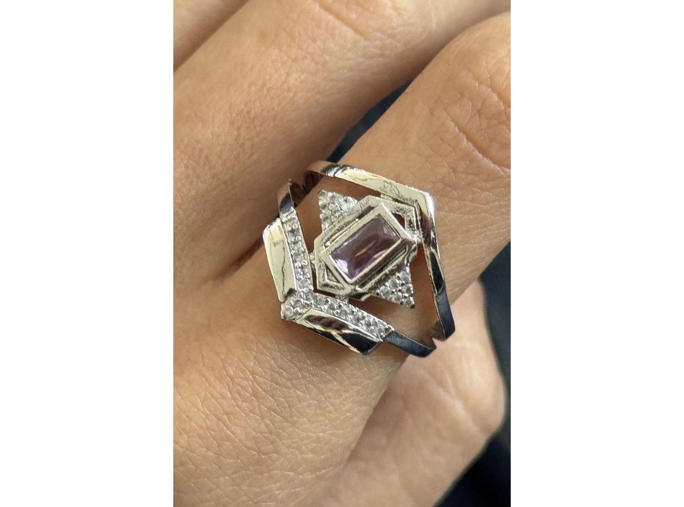 Gümüş Renk Taş Detaylı Ayarlanabilir Yüzük