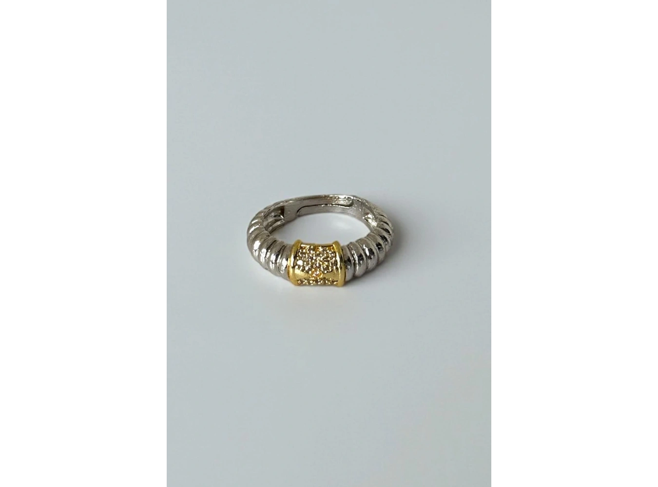 Gümüş Renk Taş Detaylı Ayarlanabilir Yüzük