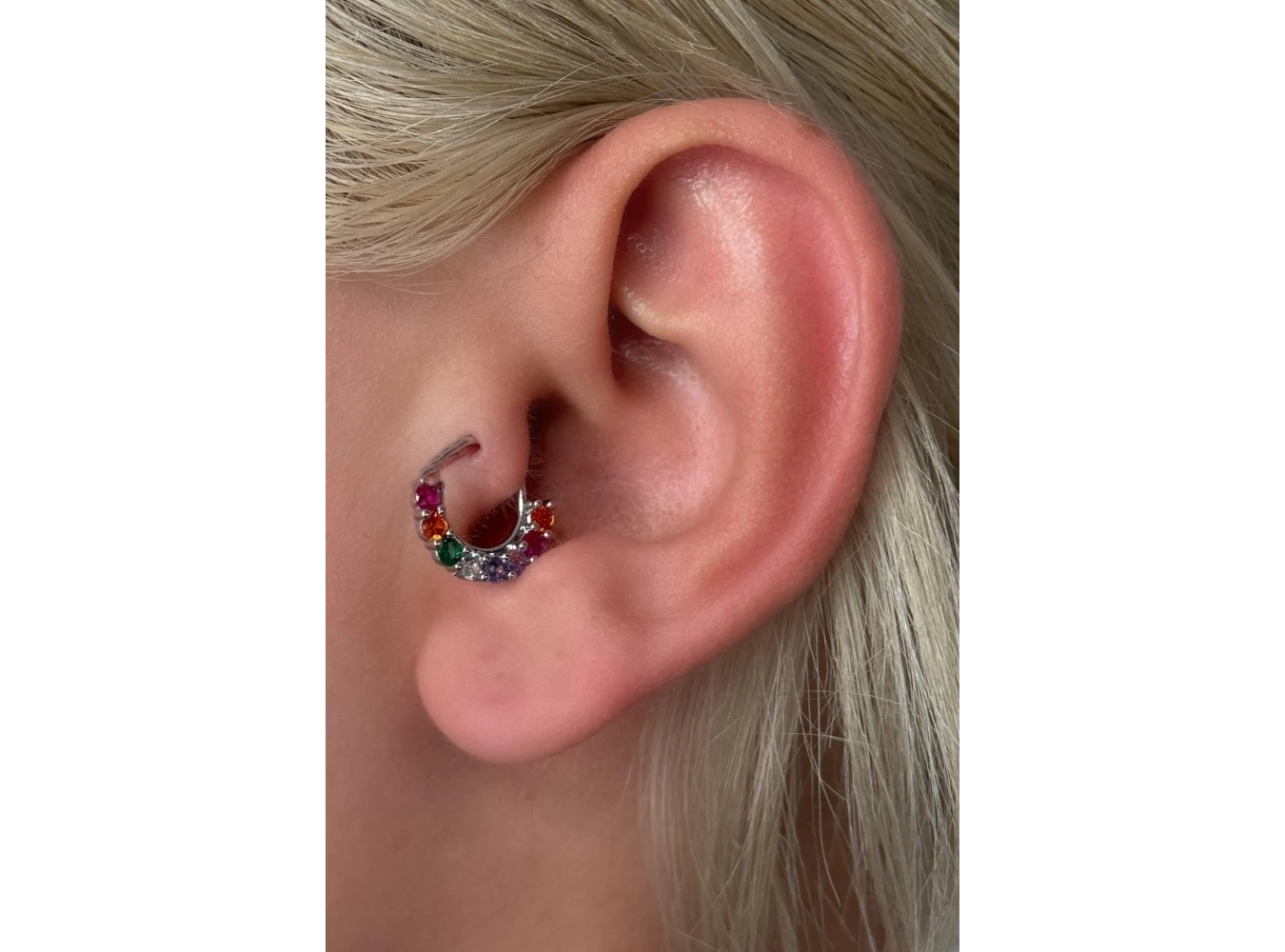 Gümüş Renk Taş Detaylı Çelik Halka Tragus/Kıkırdak Küpe/Piercing (Tek)